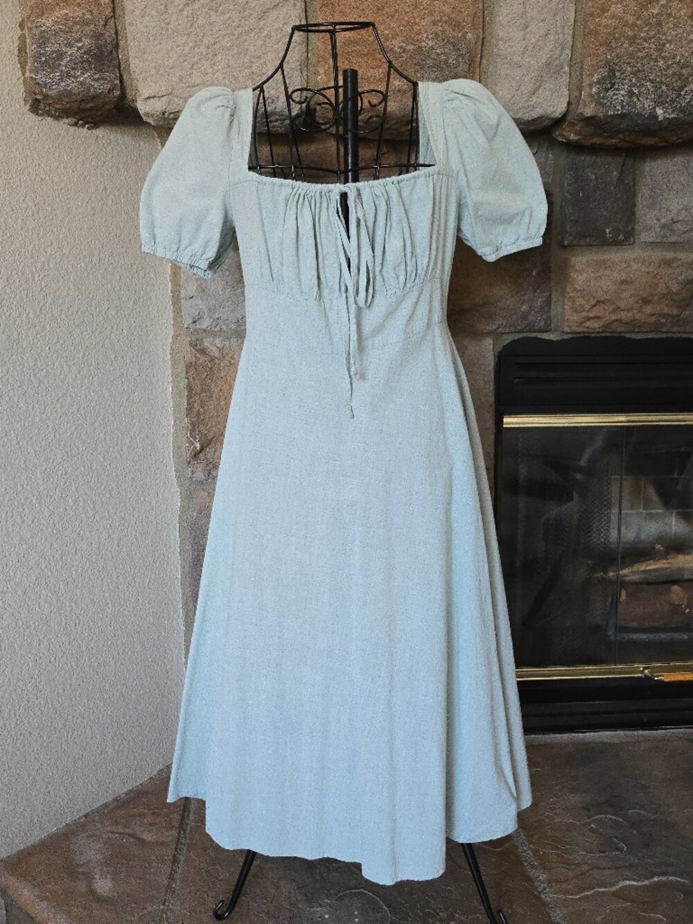 Balloon Sleeve Midi Dress in Cool Mint
